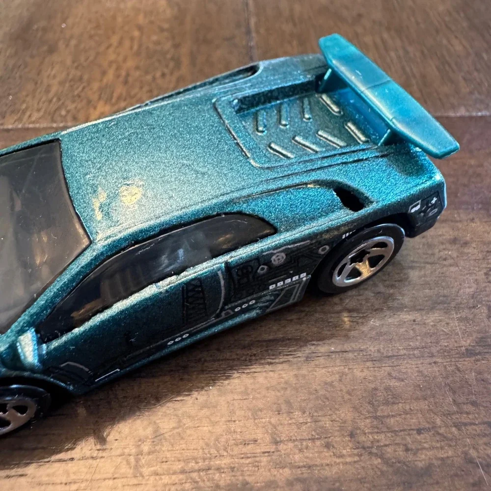 Hot Wheels Lamborghini Diablo 1990 Teal Metallic Circuit Board Graphics 1:64